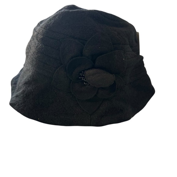Lawliet Black Cloche Hat - Picture 4 of 6